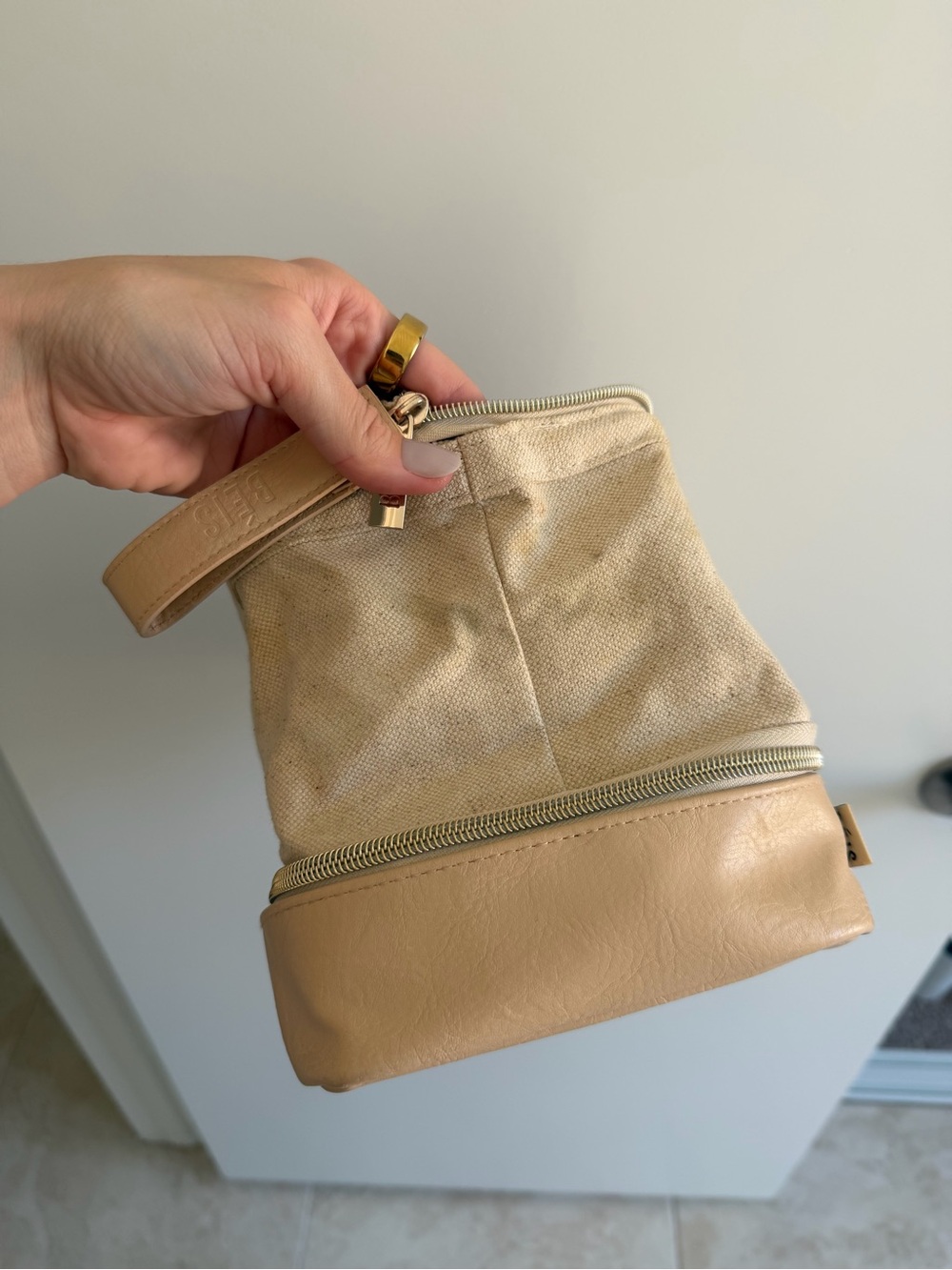 BEIS Dopp Kit Toiletry Bag Makeup Pouch Beige - Picture 3 of 8